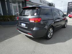 2015 Kia Carnival Platinum