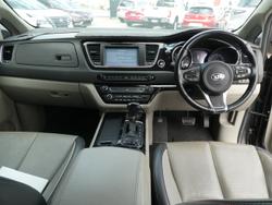 2015 Kia Carnival Platinum