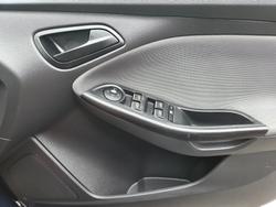 2012 Ford Focus Ambiente LW INK BLUE