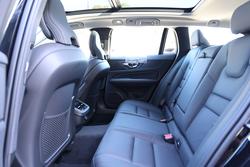 2024 Volvo
V60 Cross Country Ultra B5 Bright