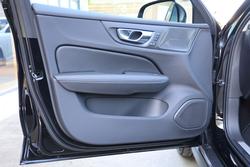 2024 Volvo
V60 Cross Country Ultra B5 Bright