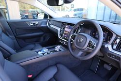 2024 Volvo
V60 Cross Country Ultra B5 Bright