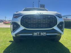 2025 Isuzu MU-X X-TERRAIN MY25 MOONSTONE WHITE