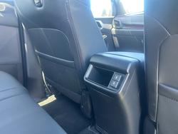 2025 Isuzu MU-X X-TERRAIN MY25 MOONSTONE WHITE