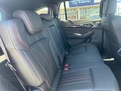 2025 Isuzu MU-X X-TERRAIN MY25 MOONSTONE WHITE