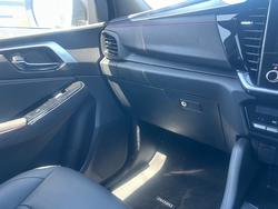 2025 Isuzu MU-X X-TERRAIN MY25 MOONSTONE WHITE