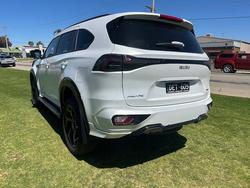 2025 Isuzu MU-X X-TERRAIN MY25 MOONSTONE WHITE