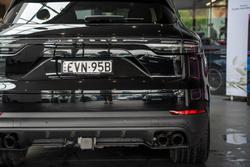 2022 Porsche Cayenne Platinum Edition