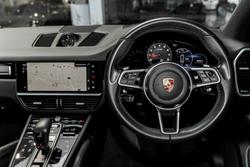 2022 Porsche Cayenne Platinum Edition
