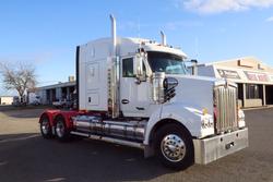 2025 KENWORTH T Series T620SAR T18 White