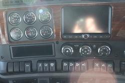 2025 KENWORTH T Series T620SAR T18 White