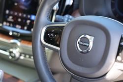 2023 Volvo XC60 Recharge Ultimate T8 Plug-In Hybrid