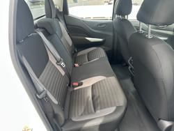 2025 NISSAN NP300 NAVARA SL