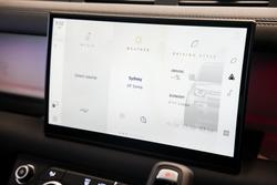 2025 Land Rover Defender 110 D350 X-Dynamic SE