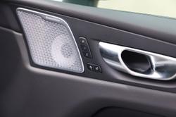 2026 Volvo XC60 Ultra T8 Plug-In Hybrid Dark