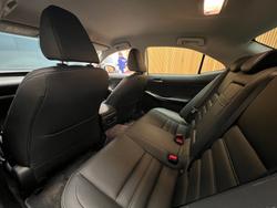 2018 Lexus
IS300h Luxury 2.5L Hybrid Auto CVT Sedan