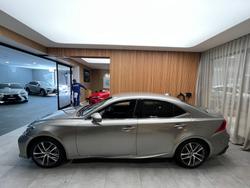 2018 Lexus
IS300h Luxury 2.5L Hybrid Auto CVT Sedan