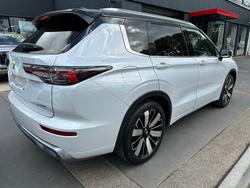 2025 Mitsubishi Outlander Exceed Tourer