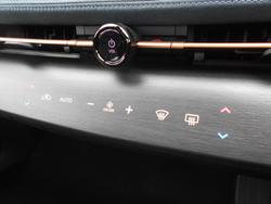 2025 Nissan
                Ariya Evolve