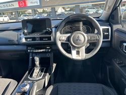 2024 MITSUBISHI
TRITON GLS