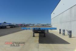 2013 CIMC 12 Pallet Flat Top A Trailer