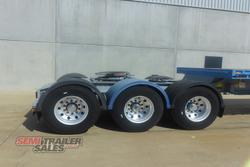 2013 CIMC 12 Pallet Flat Top A Trailer