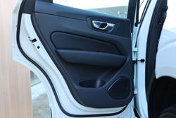 2025 Volvo XC60 Plus B5 Bright