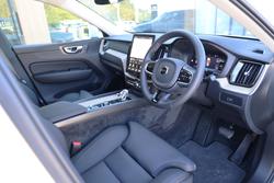 2025 Volvo XC60 Plus B5 Bright