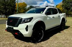 2025 NISSAN NP300 NAVARA PRO-4X