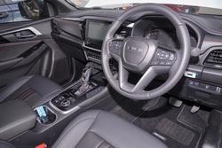 2025 Isuzu MU-X X-TERRAIN