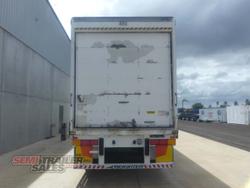 2010 Maxitrans 24 Pallet Curtainsider