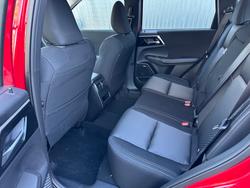 2025 Mitsubishi Outlander ES