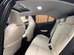 2023 Lexus
UX UX300e Sports Luxury