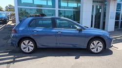 2025 VOLKSWAGEN Golf LIFE