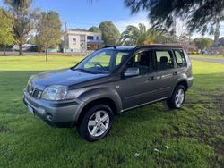 2006 Nissan
                X-Trail 