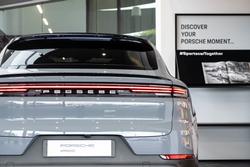 2024 Porsche Cayenne E-Hybrid