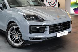 2024 Porsche Cayenne E-Hybrid