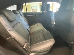 2025 ISUZU MU-X LS-T