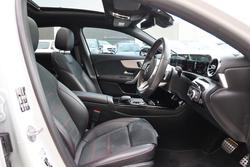 2019 MERCEDES-BENZ
                A180 2019 MERCEDES-BENZ A180  7 SP AUTO DUAL CLUTCH 4D SEDAN T4 