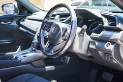 2018 HONDA CIVIC VTi-S