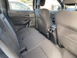 2025 ISUZU
D-MAX LSU