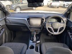 2025 ISUZU
D-MAX LSU