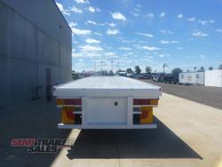 1999 Freighter 48FT Flat Top