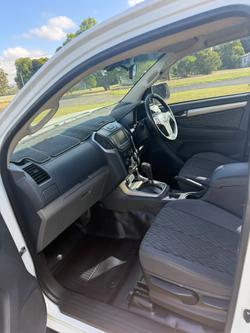 2015 HOLDEN COLORADO LS