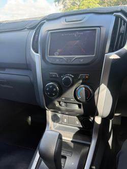 2015 HOLDEN COLORADO LS