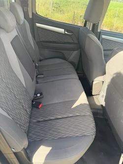 2015 HOLDEN COLORADO LS