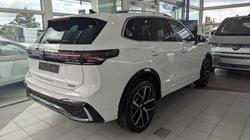 2026 VOLKSWAGEN Tiguan R-LINE