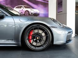 2025 Porsche 911 Carrera GTS