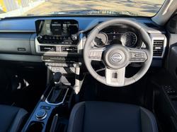 2026 Nissan Navara ST-X
