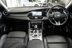 2021 Alfa Romeo Giulia Sport